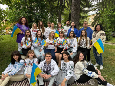 З Днем вишиванки, рідна Україно!