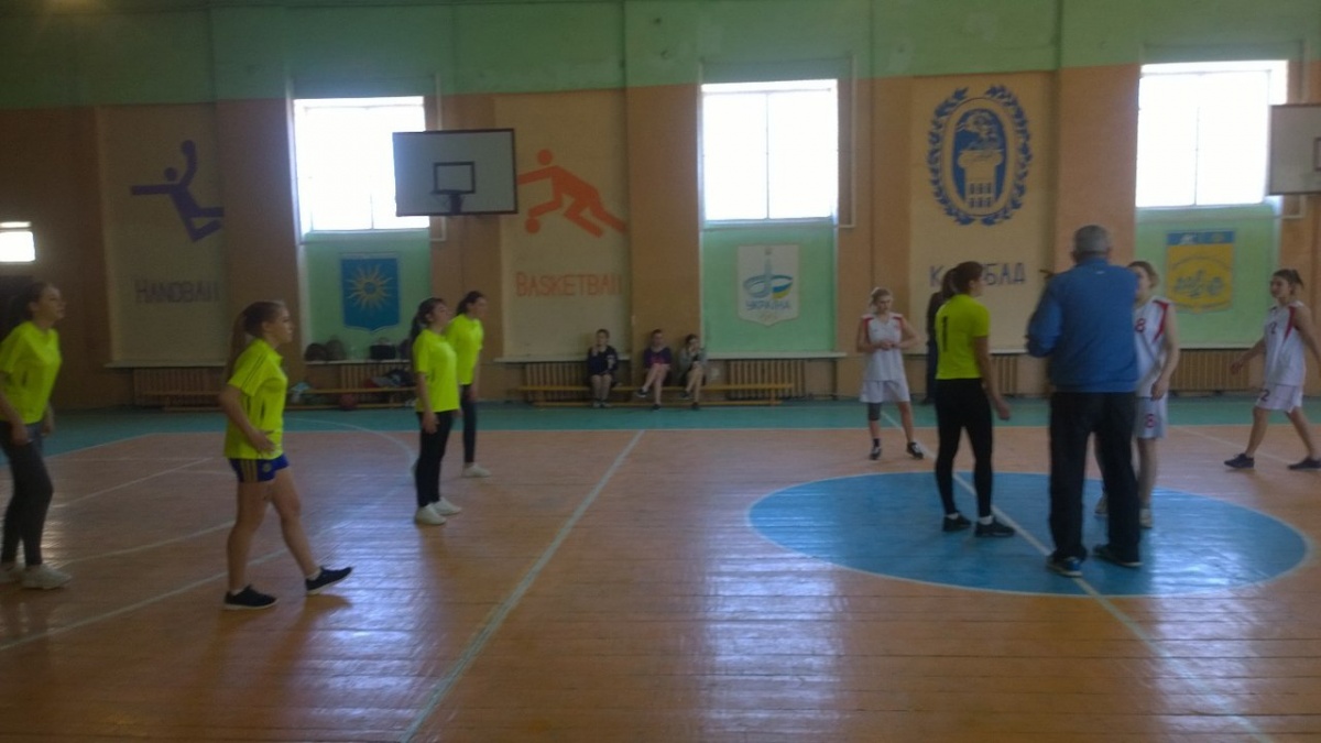 в Кам'янець-Подільському коледжі будівництва, архітектури та дизайну проводився чемпіонат міста з баскетболу серед команд ВНЗ І-ІІ рівня акредитації