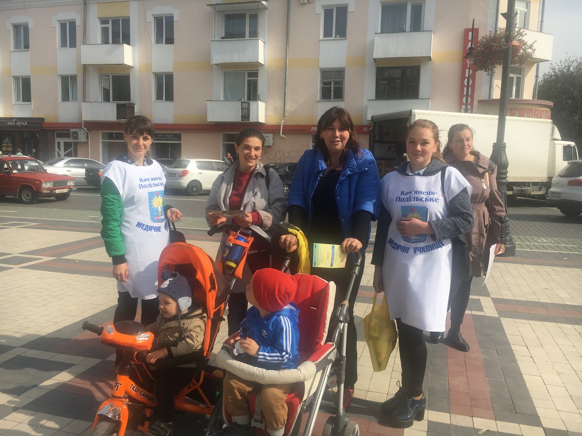 26.09.2017 Санітарно-просвітницькі бесіди з кам’янчанами 26.09.2017 Санітарно-просвітницькі бесіди з кам’янчанами